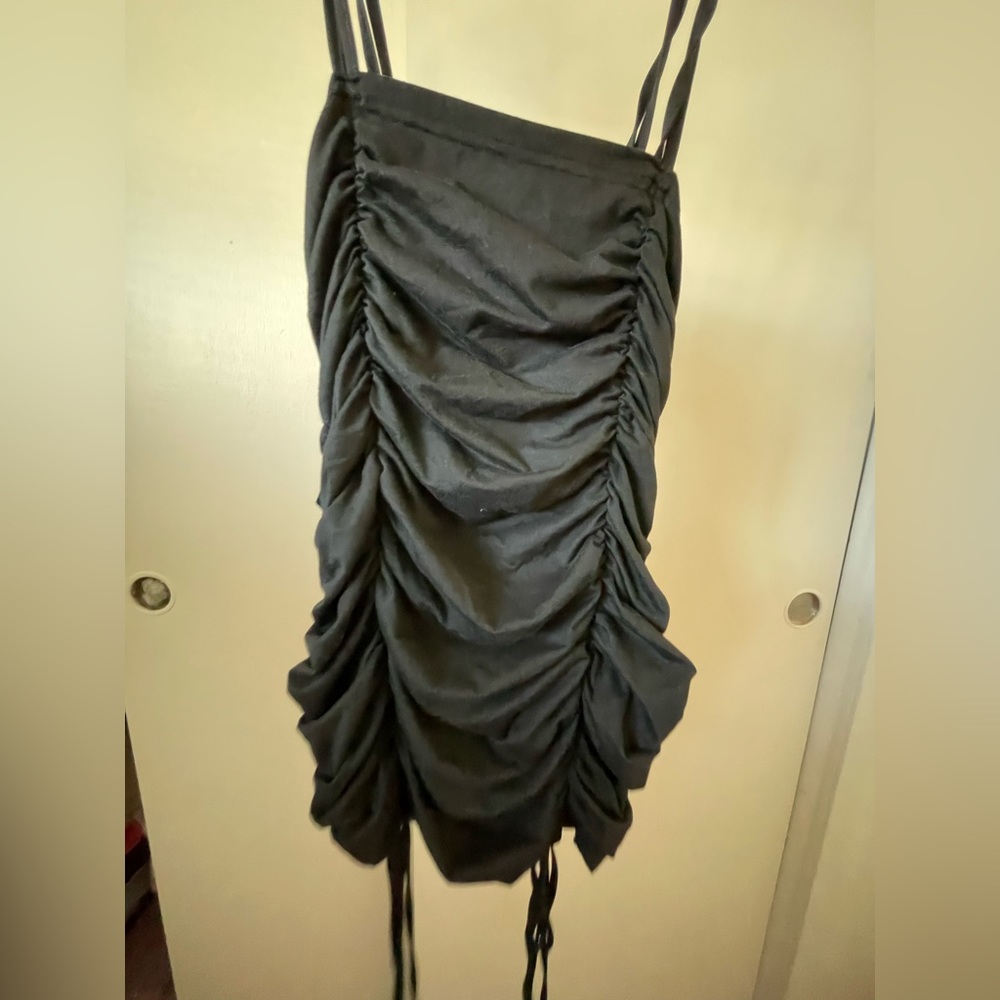 Scrunch up body tight dress